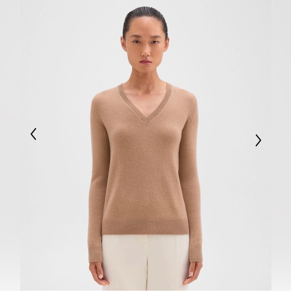 Mongolian Cashmere Sweater - Picture 2 of 4